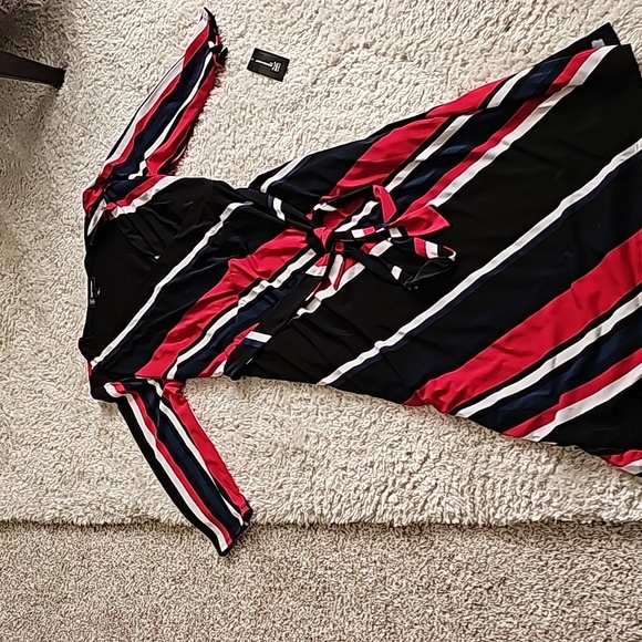 NWT INC Faux Wrap Dress. Red/blue/black/white stripes Size 0X - Picture 3 of 5